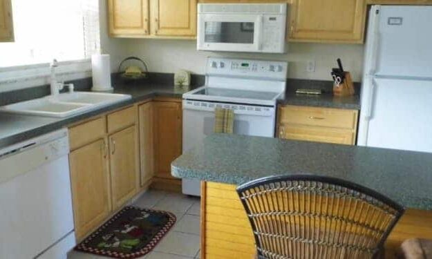 Sister Property Two Bedroom, Island&#039;s End Resort