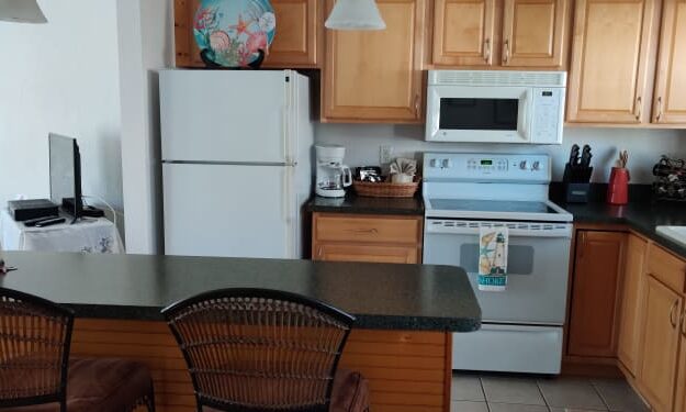 Sister Property One Bedroom, Island&#039;s End Resort