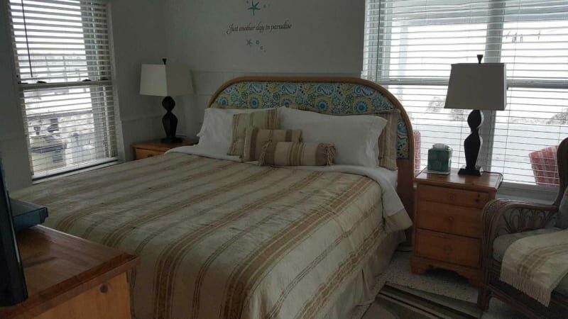 Photo Gallery, Island&#039;s End Resort