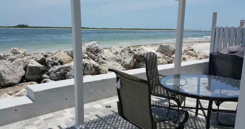 Photo Gallery, Island&#039;s End Resort