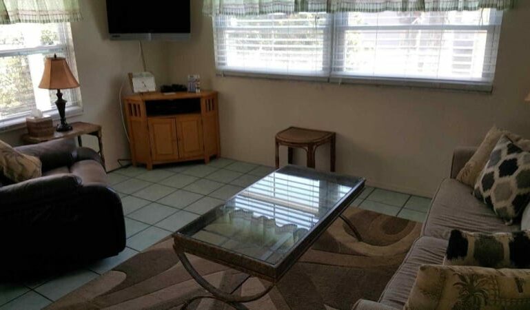 Photo Gallery, Island&#039;s End Resort