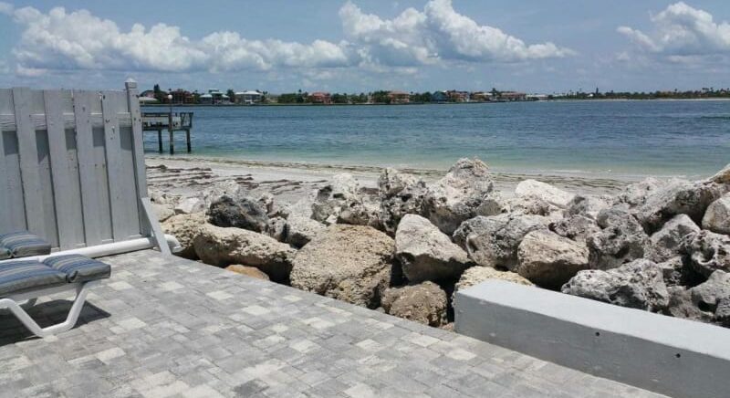 Photo Gallery, Island&#039;s End Resort