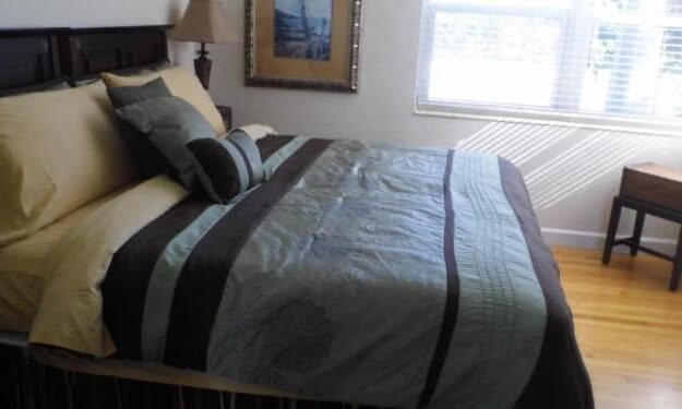 Sister Property Two Bedroom, Island&#039;s End Resort