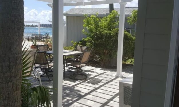 Villa B, Island&#039;s End Resort