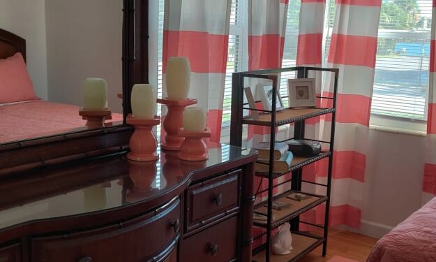 Sister Property One Bedroom, Island&#039;s End Resort